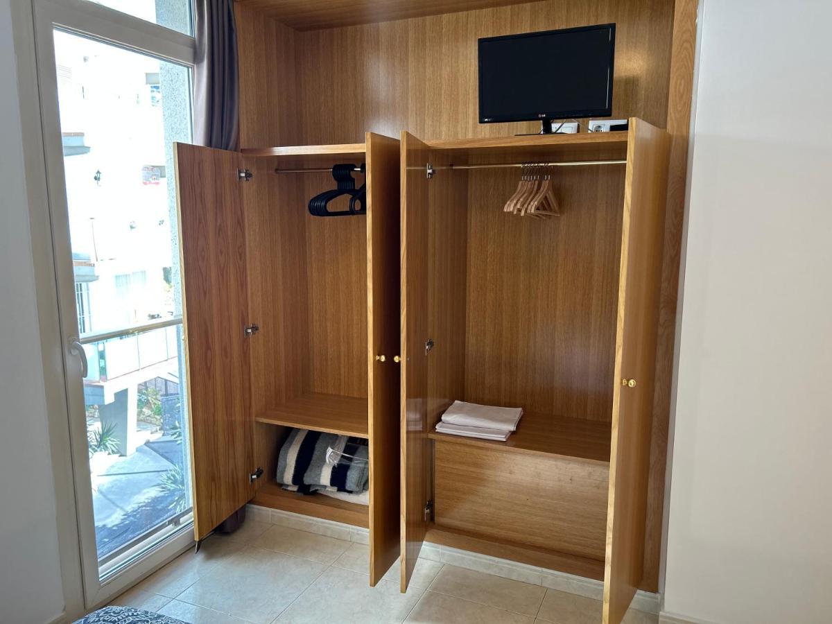 Apartaments Superiors Mtb Only Couples Lloret de Mar Esterno foto