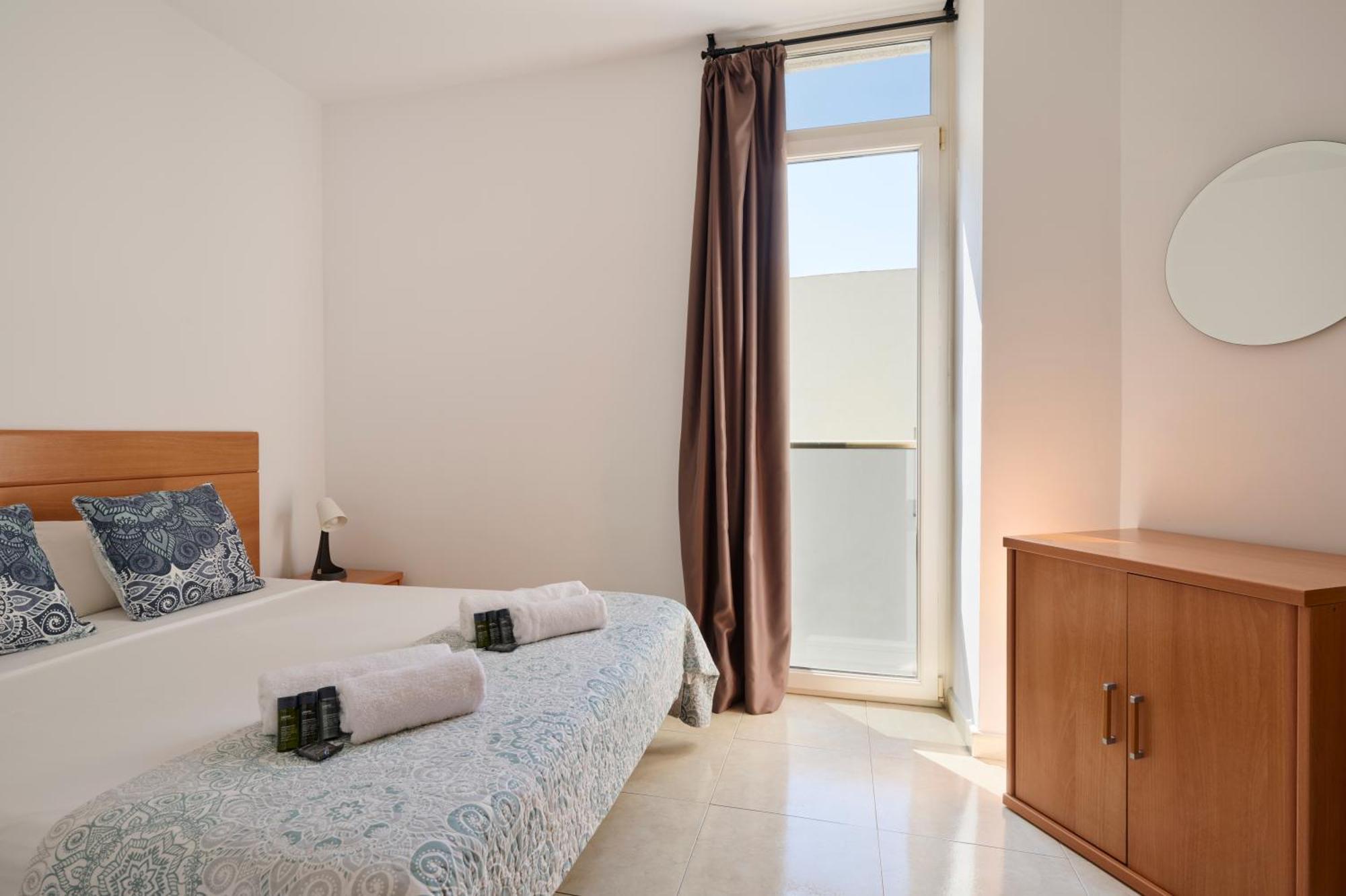 Apartaments Superiors Mtb Only Couples Lloret de Mar Esterno foto